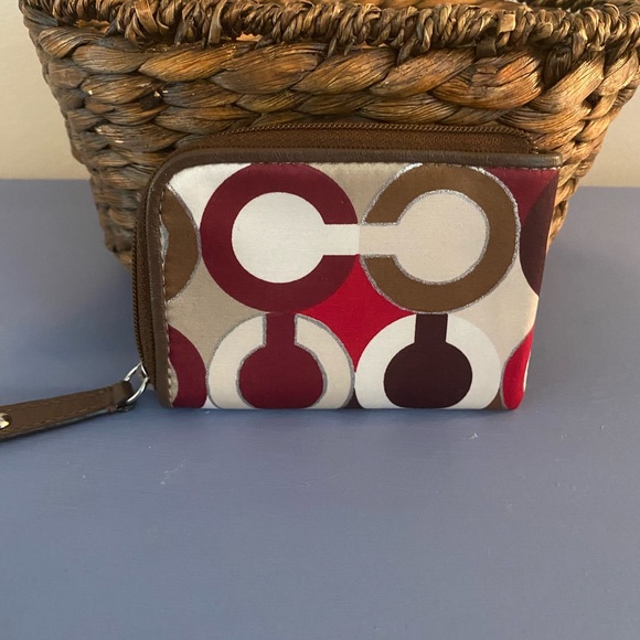 🌈Coach Horse & Carriage small card / coin case🌈 - Picture 2 of 3